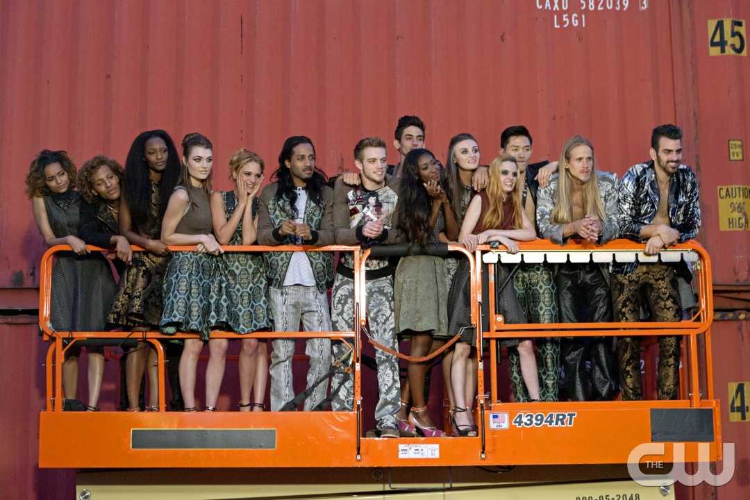 ANTM 22x03 - The Top 14 models waiting for Tyra